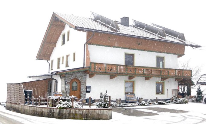 Ried im Zillertal Apartment | Family-Friendly Stay at Appartement Natalie Awaits You