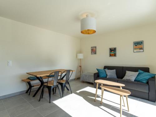 Mimizan-Plage Apartment | Modern Appartement Neuf Steps from the Ocean in Mimizan