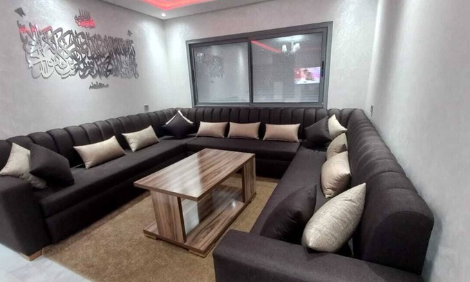 Quartier Mozart Apartment | Modern Apartment in Tangier Near Train Station & Beach