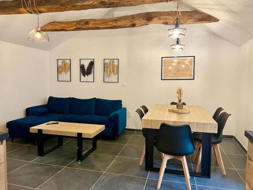 Aujac Apartment | Ideal Appartement Nicolas: 4-Star Stay with Child-Friendly Amenities