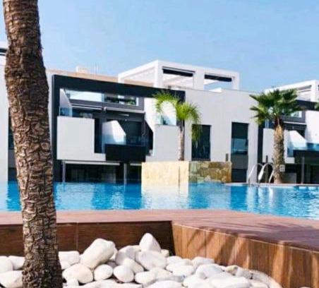 Los Altos Apartment | Relax at Appartement Oasis Beach VII with Pool Access