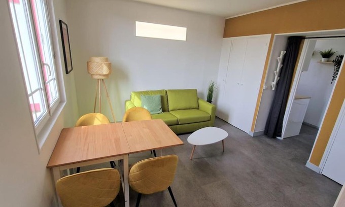 Ouistreham Apartment | Family-Friendly Appartement in Ouistreham Near Beach & Center