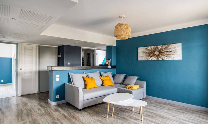 L'Evescat Apartment | Cozy Appartement Pablo - Welkeys with Spa and Breakfast