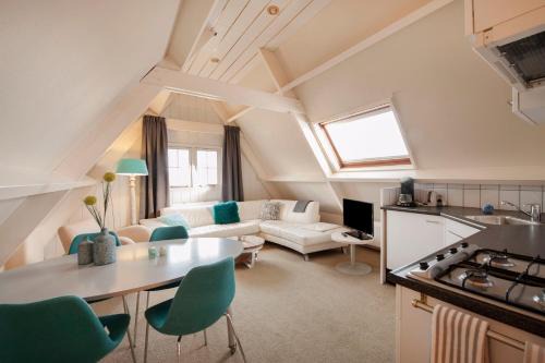 Bergen aan Zee Apartment | Discover Appartement Parkweg: Guest Rated 7.9/10