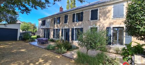 La Bohalle Apartment | Comfortable Appartement Pierres de Loire with Family Amenities