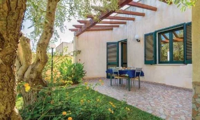 Marsala Apartment | Relaxing Apartment with Pool and Family-Friendly Amenities