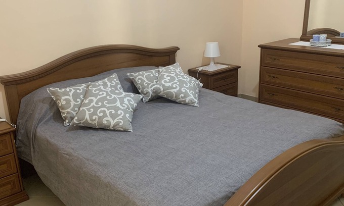 Aragona Apartment | Central Apartment with Free Parking - Family Friendly Stay