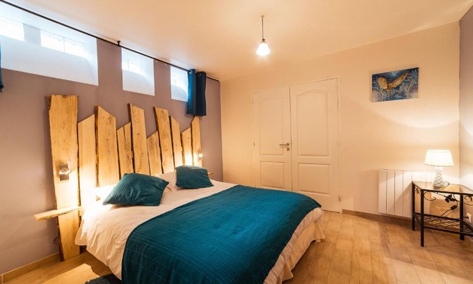 Bucheres Apartment | Private Appartement Le Chardonnay with Garden & Parking