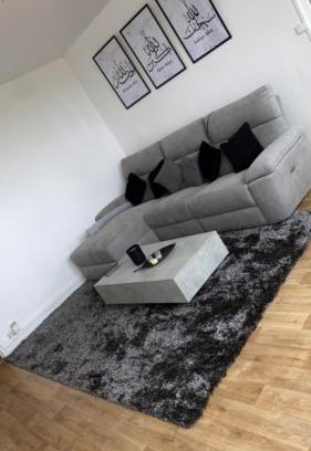 Beauvais Apartment | Convenient Appartement Near Beauvais-Tillé Airport - 8.6/10