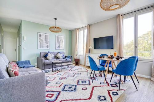 Petit-Ivry Apartment | Cozy Apartment Near Porte de Choisy for Families