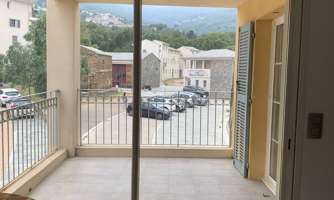 Erbalunga Apartment | Modern Apartment in Erbalunga: Family-Friendly Retreat