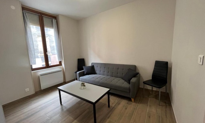 Saint-Fons Apartment | Family-Friendly Apartment Just 15 Minutes from Lyon