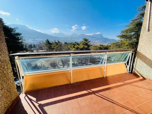 Embrun Apartment | Beachside Retreat: Renovated Apartment with Garage Access
