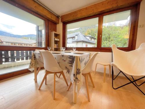 Samoens Apartment | Cozy Appartement Samoëns for 3 - Ideal Family Retreat