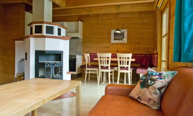 Ramsau am Dachstein Apartment | Discover Appartement Fichte: Pet Friendly with Hot Tub