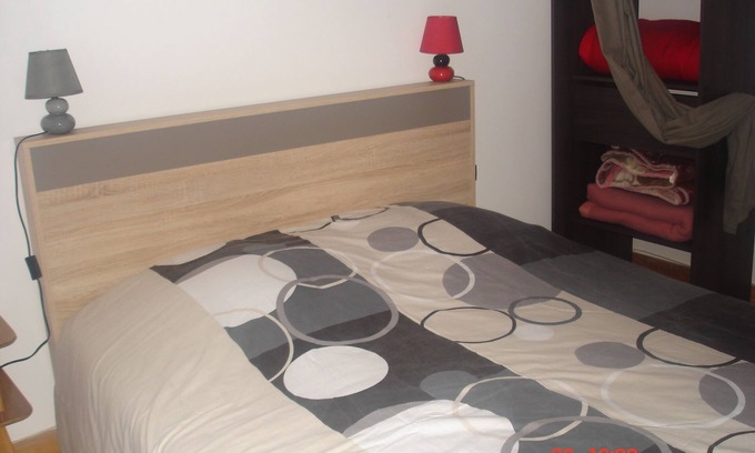 La Bourboule Apartment | Cozy 2-Bedroom Apartment in City Center with Wifi & Garage