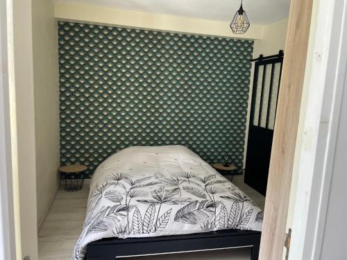 Dinan Apartment | Guest Rated 9.5: Family-Friendly Appartement RDC Dinan