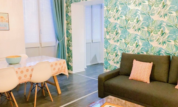 Roubaix Apartment | Guest Rated 10/10: Appartement Roubaix Gare for 6 Guests