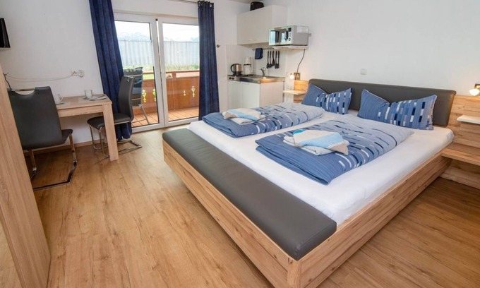 Hopferau Apartment | Pet Friendly Stay at Appartement Säuling - Echtler, Haus