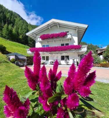 Soelden Apartment | Oceanfront Appartement Skorpion with 9.2/10 Guest Rating