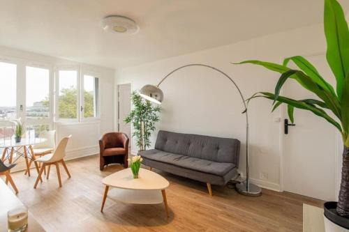 Chatillon Apartment | Spacious Apartment on the Doorstep of Paris