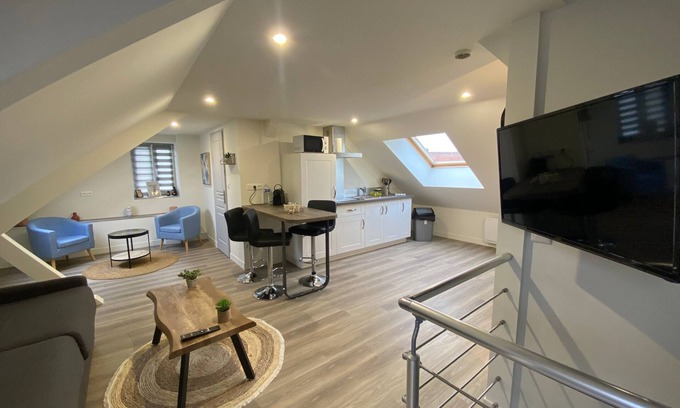 Bourbourg Apartment | Stylish Studio Le Spacieux with Breakfast & Family-Friendly Amenities