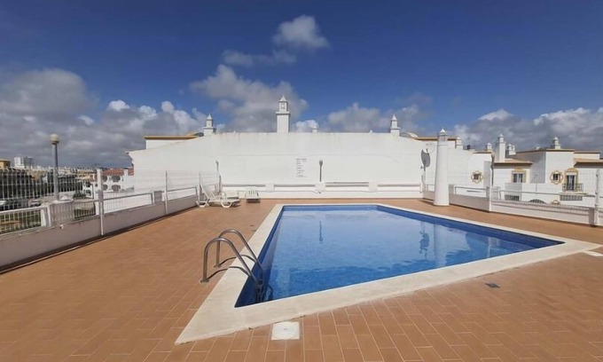 Santa Eulalia Apartment | Top-Rated Oceanfront Appartement T1 in Albufeira Oura