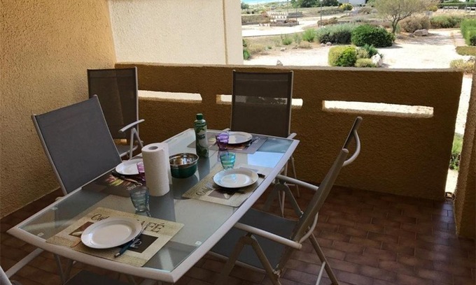 Port Leucate Apartment | Cozy T2 Cabin by the Sea with Parking and Pet-Friendly Access