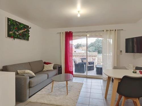 Rochefort-du-Gard Apartment | Bright T2 Apartment with South-Facing Terrace for Families