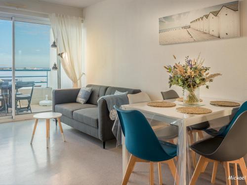 Port-Louis Apartment | Child-Friendly 3-Room Apartment in Port-Louis for 4 Guests