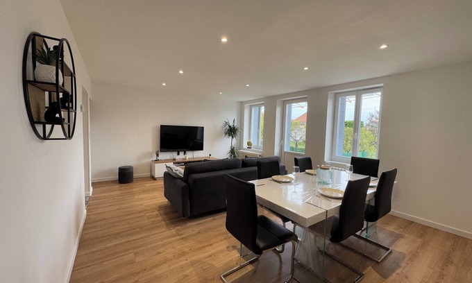 La Glaciere Apartment | Family-Friendly T3 Apartment with Garden Near Clermont-Ferrand