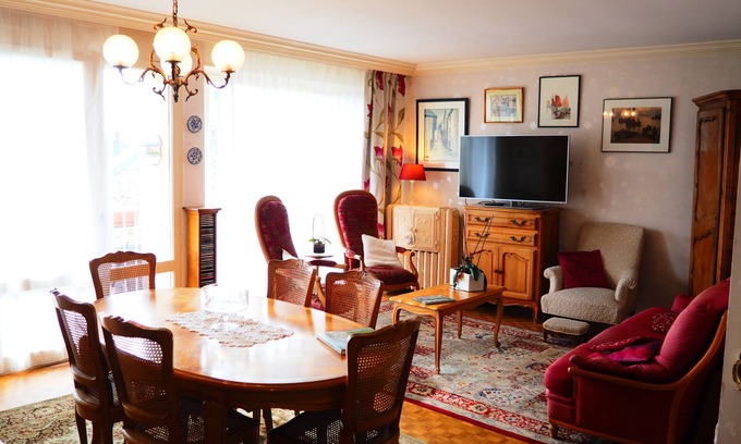 Centre Apartment | Central Appartement T5: Spa, Hot Tub & Perfect Location