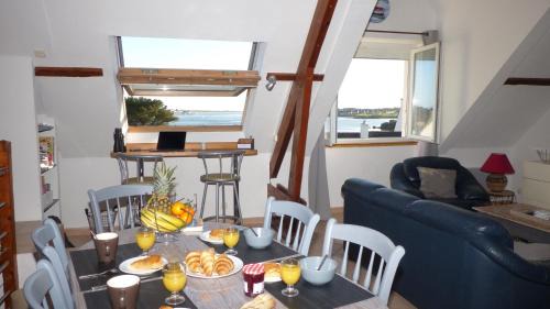 Plouhinec Apartment | Oceanfront Comfort with Breathtaking Sea Views