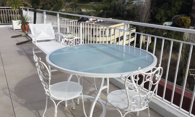 Caucade Apartment | Cozy Oceanview Apartment with Two Spacious Terraces