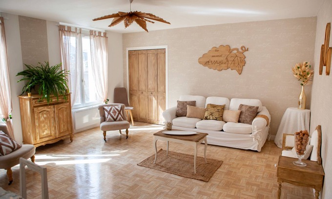 Epernay Apartment | Inviting "Un Moment Dévasion" in the Heart of Épernay