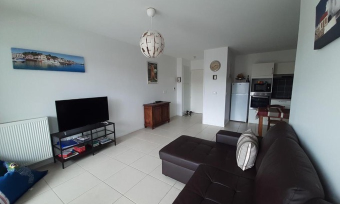 Behobie Apartment | Family-Friendly Appartement Urrugne with Wheelchair Access