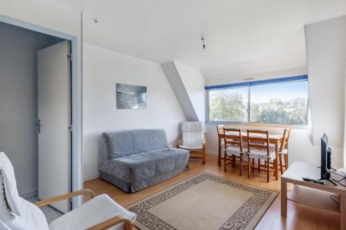 Clair Valon Apartment | Pet-Friendly Appartement Vallon - Family Friendly Getaway