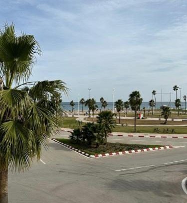 Miramar Apartment | Seaside Apartment Retreat in Martil - Family Friendly Stay