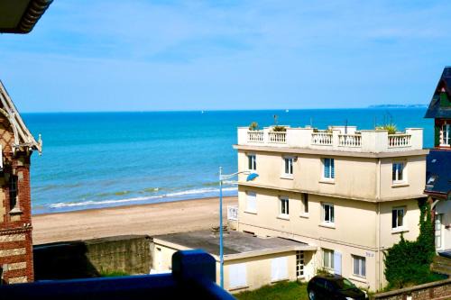 Villers-sur-Mer Apartment | Ocean View Apartment - Steps from the Beach and City Center