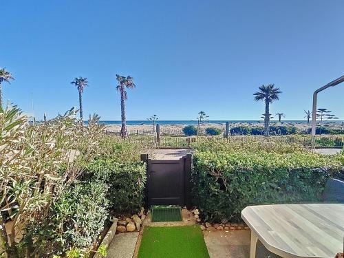 Le Barcares Apartment | Oceanfront Appartement Vue Mer with Child-Friendly Amenities