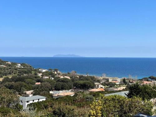 Sisco Apartment | Oceanview Apartment with Child-Friendly Amenities