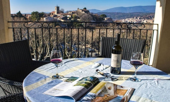 Montauroux Apartment | Stunning Apartment with Scenic Views and Heated Pool