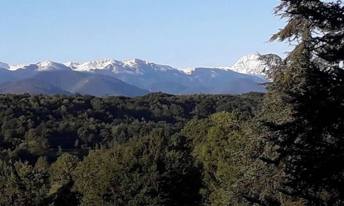 Cuguron Apartment | Scenic Apartment with Pyrenees Views & Family Activities