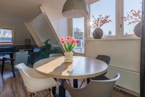 Hollum Apartment | Pet-Friendly Appartement Zilt: Rated 8.8/10 by Guests