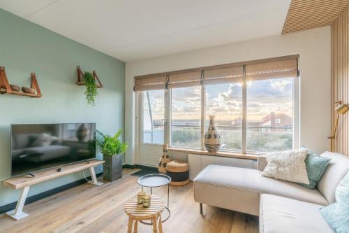 De Koog Apartment | Relaxing Oceanfront Stay at Appartementencomplex Juliana 140