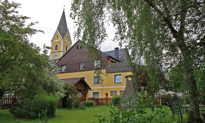 Bad Mitterndorf Apartment | Top-Rated Appartements am Kurpark with Family-Friendly Amenities