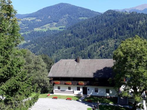Kraa House | Pet-Friendly Appartements Grafhube with Family Amenities