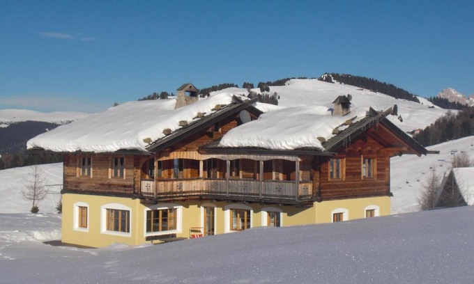 Compaccio Apartment | Family-Friendly Appartements Karbon with Top Guest Ratings