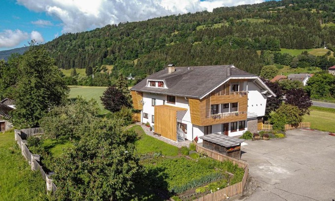 Gmuend in Kaernten Apartment | Discover Appartements Prunner: Family-Friendly Retreat