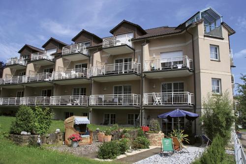 Bad Pyrmont Apartment | Delightful Apparthotel am Friedrichspark with Ocean Views